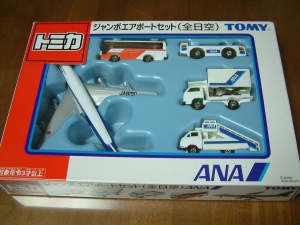 TOMICA AIRPLANES